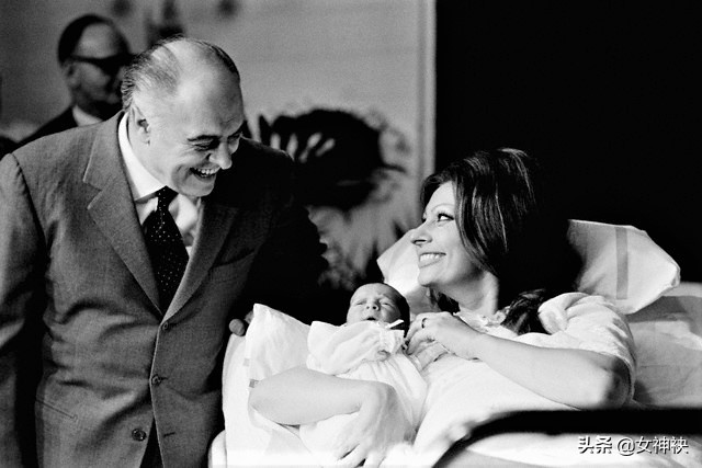 意大利国宝明星:性感不输梦露,演技碾压赫本,因婚姻被祖国驱逐