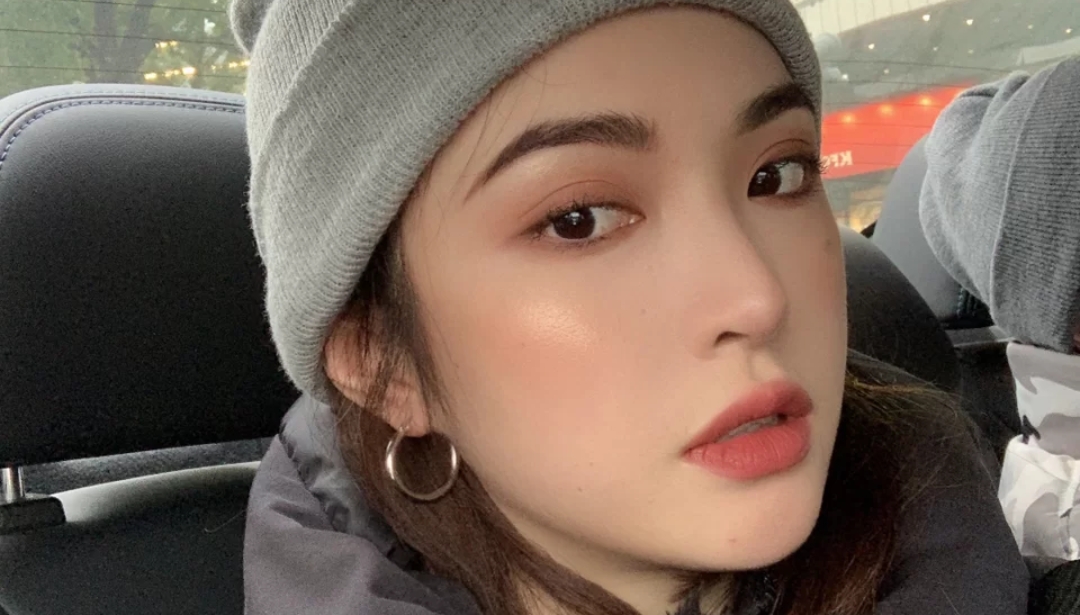 实用粉底液搞定全部底妆,为什么你的底妆又脏又假面