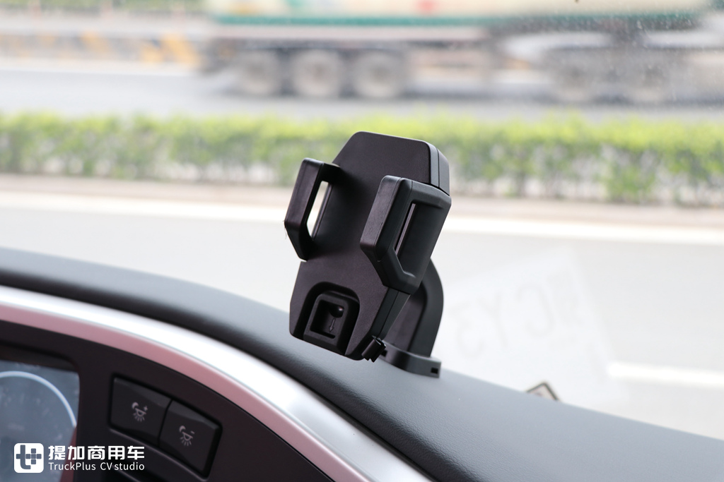 东风天龙旗舰kx王者版顶配,东风天龙kx卡车国六旗舰版