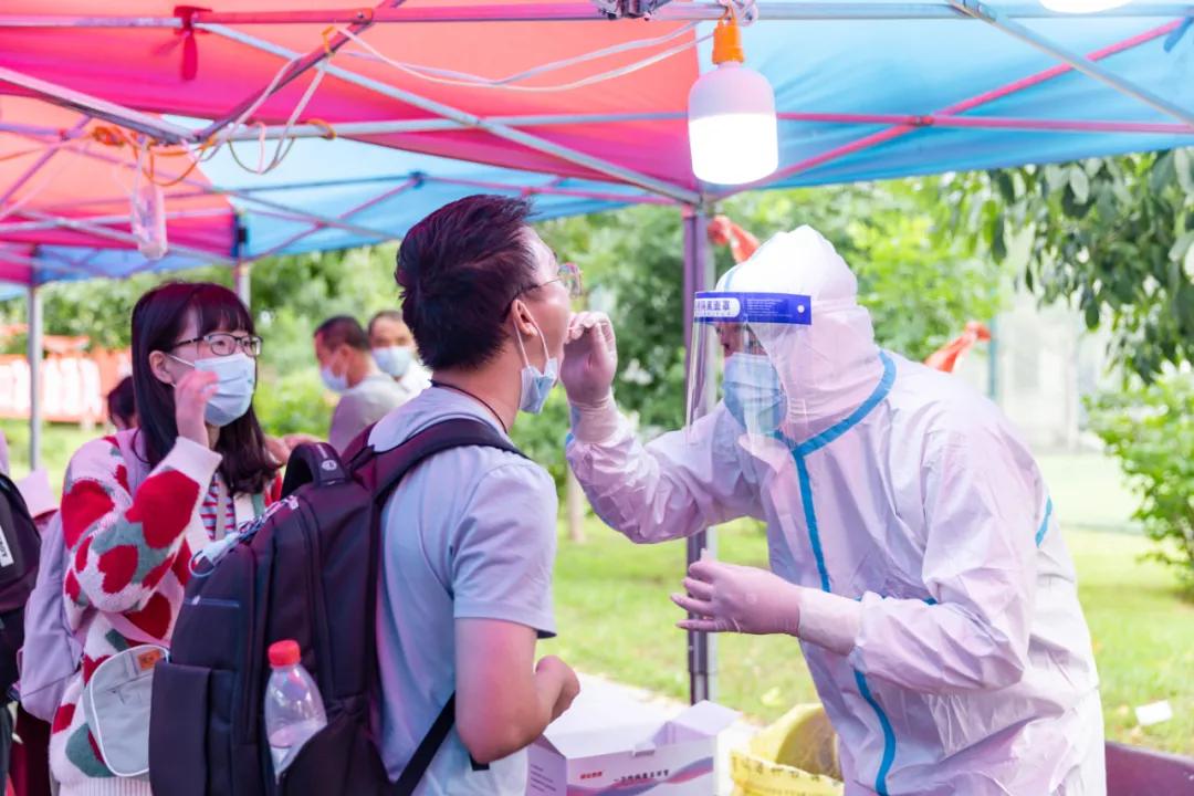 迎接新工人,欢迎新老工人