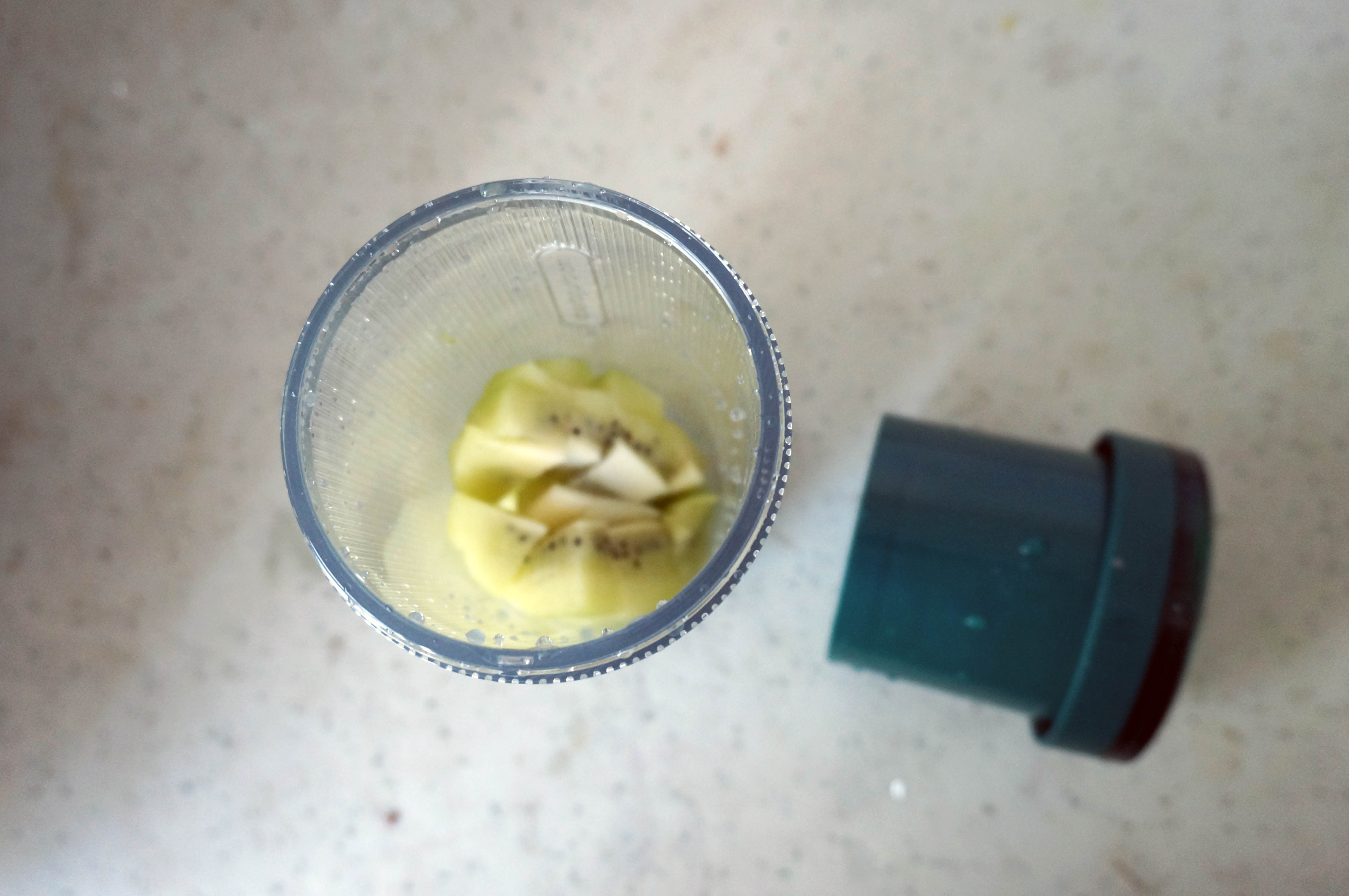 摩飞便携榨汁杯无线充电,摩飞多功能榨汁桶充电无线