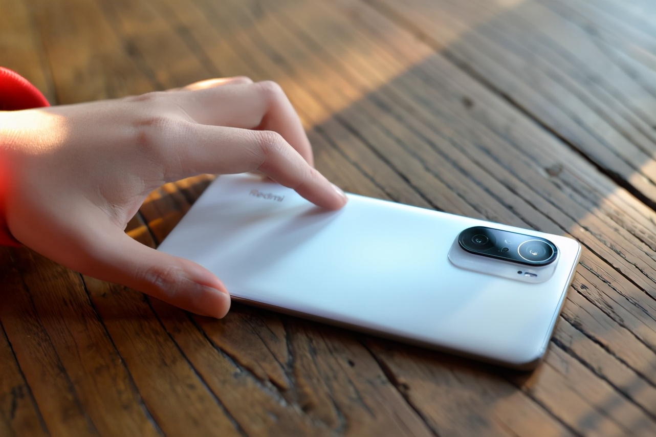 红米k40pro一分钟掉20个电,红米k40pro一分钟掉一格电正常吗