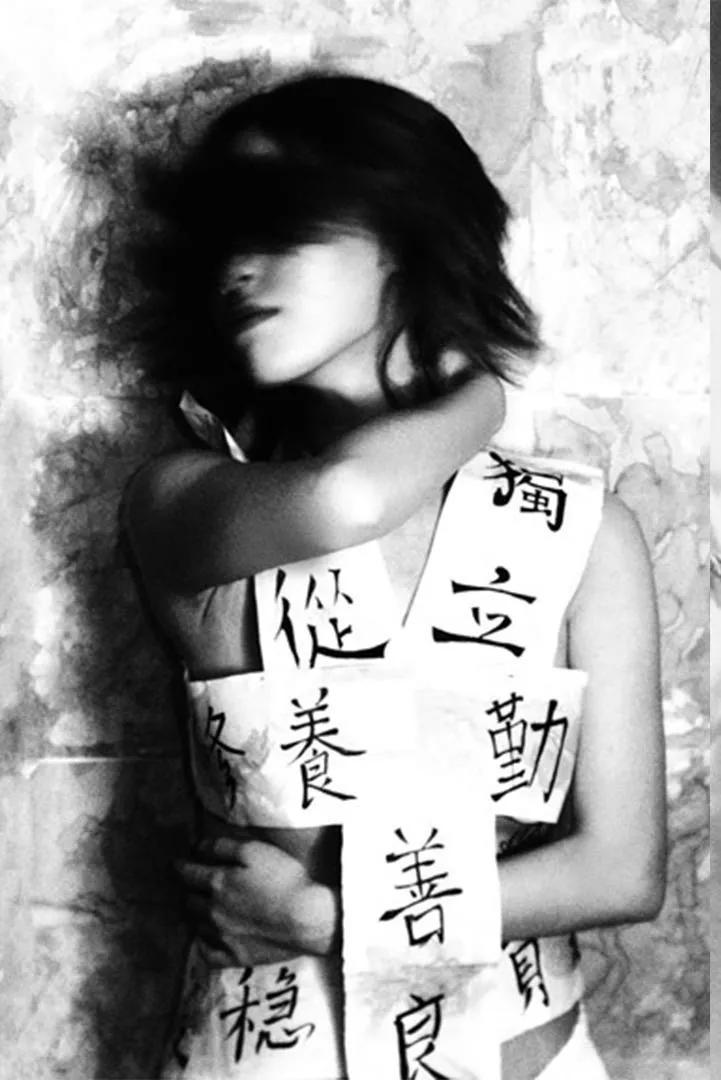 抑郁症女孩照片100张,100个抑郁症女孩