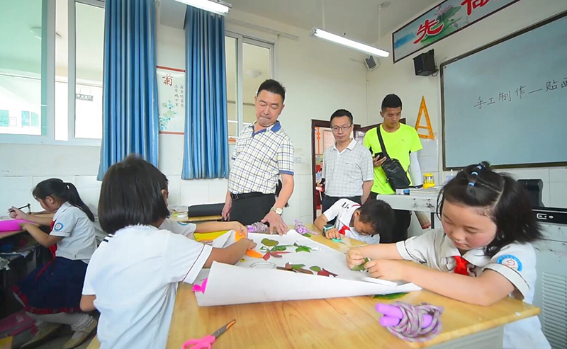 岳池县师范附属小学才艺表演,岳池县东湖学校初一表演节目