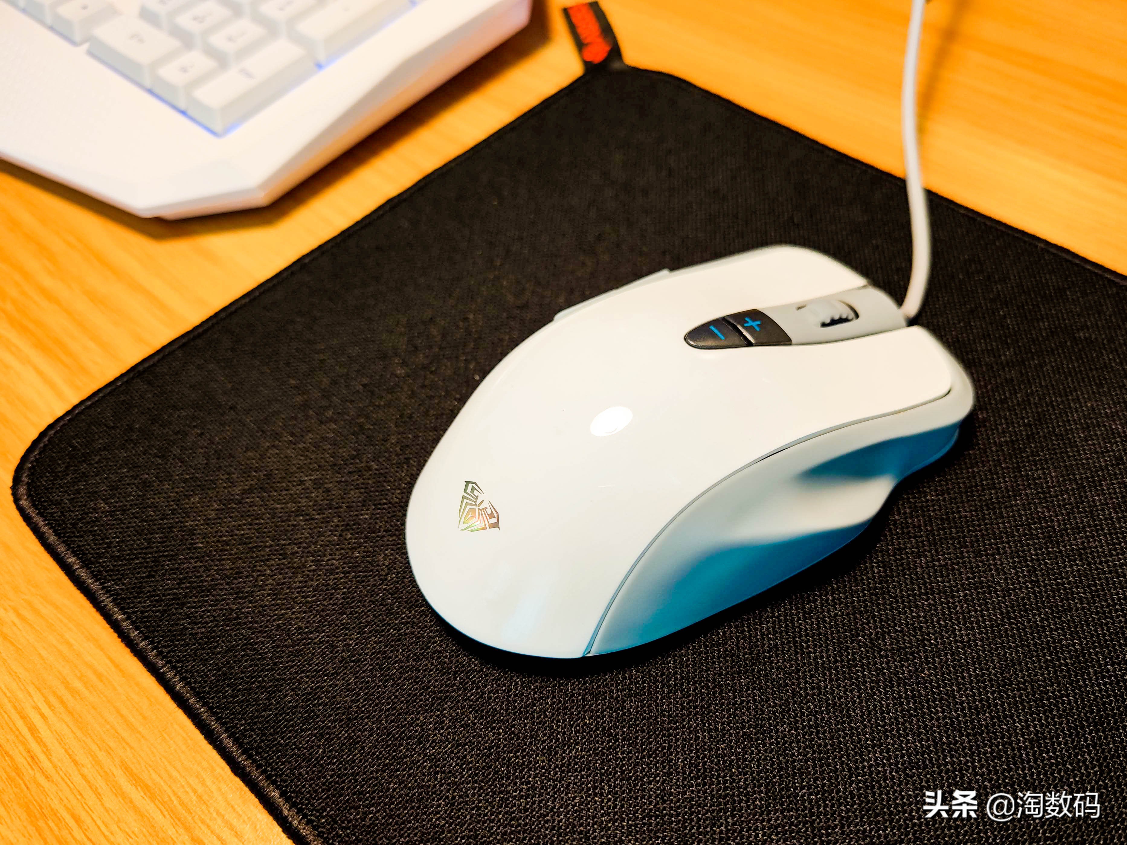 落魄侠客沦为白菜：￥69入手AULA狼蛛TGA大赛定制游戏键鼠套晒单