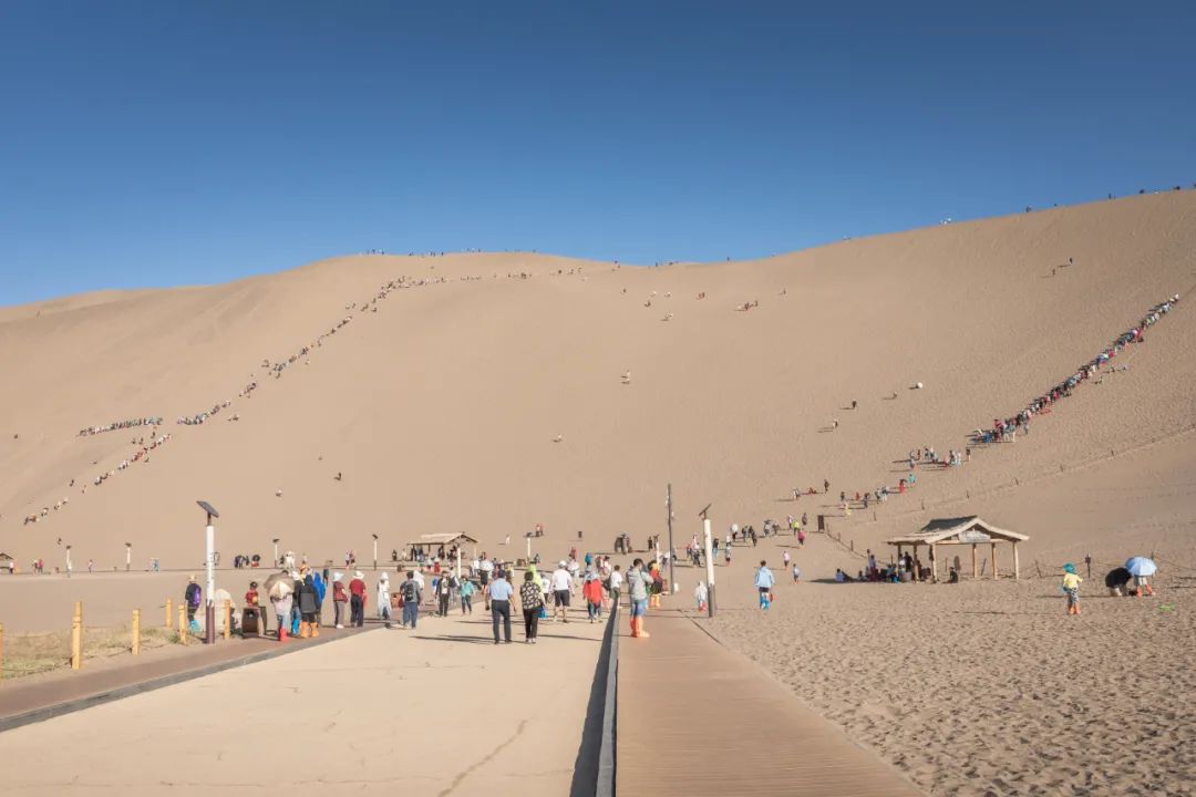 敦煌为什么会是佛教圣地,敦煌为什么能闻名世界