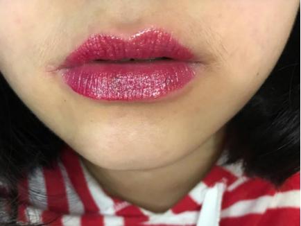 大牌口红不“踩雷”?YSL“白皮”都不喜欢,它涂完“秒变大妈”