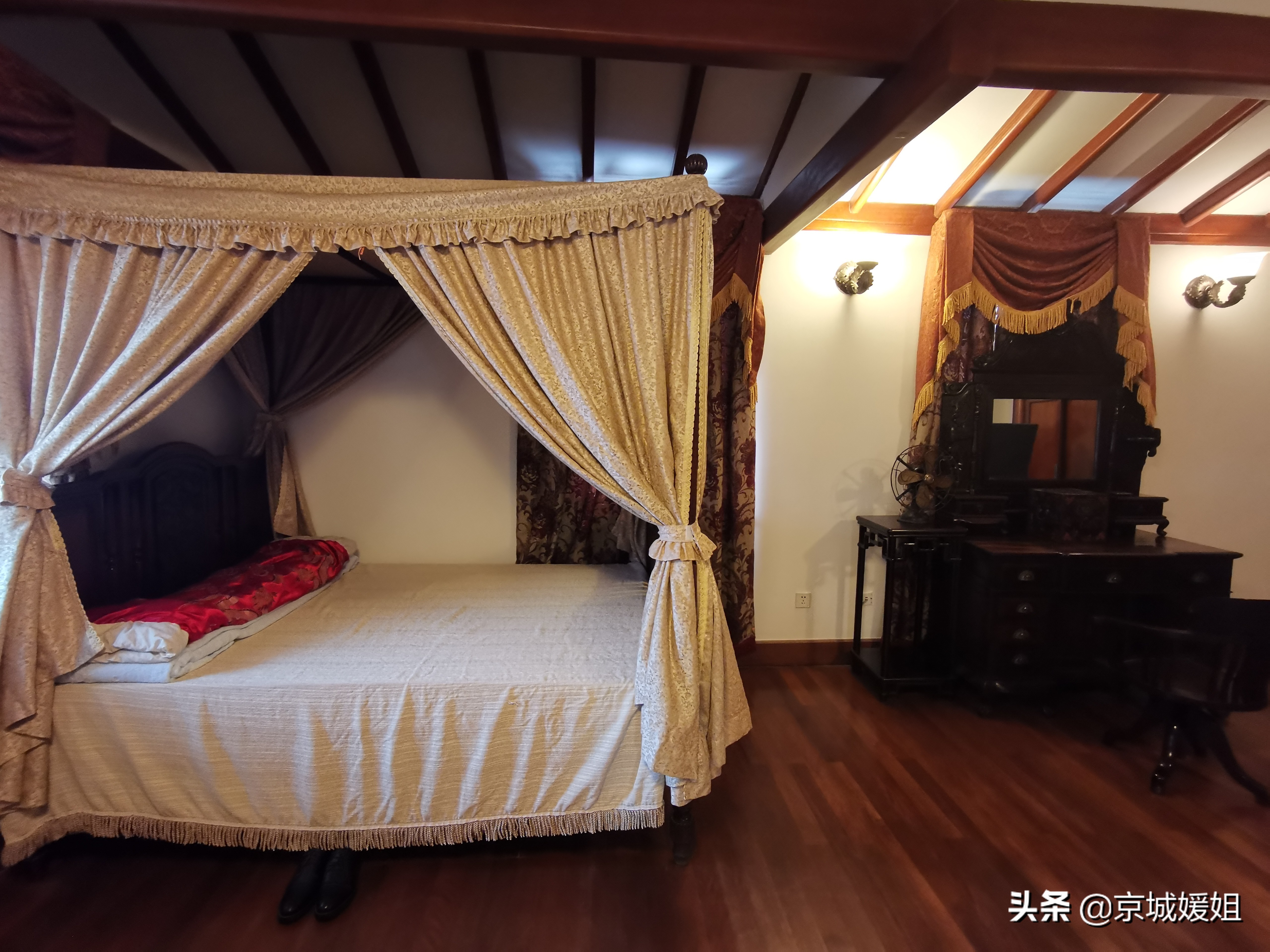 走进末代皇帝溥仪旧居,末代皇帝溥仪居住地照片