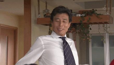 我爸和我灵魂互换后，这羞耻尴尬的生活...