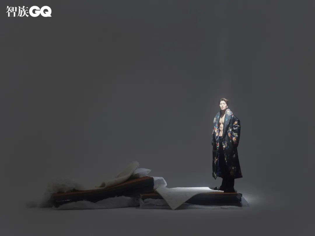 王嘉尔早期在哪里发展,王嘉尔性格怎么变了