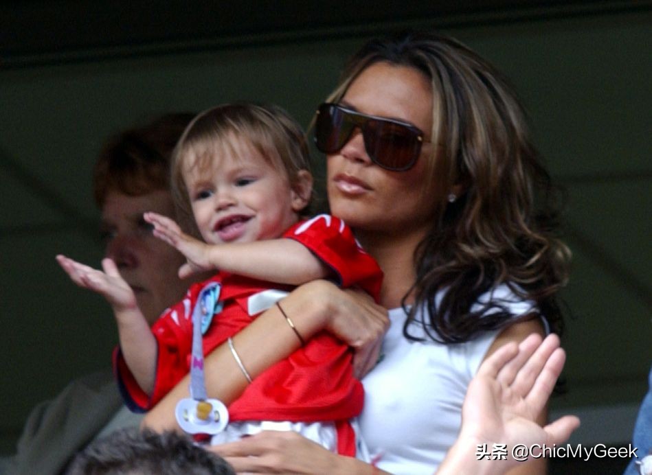 贝克汉姆夫妇爱情故事,年轻贝克汉姆夫妇