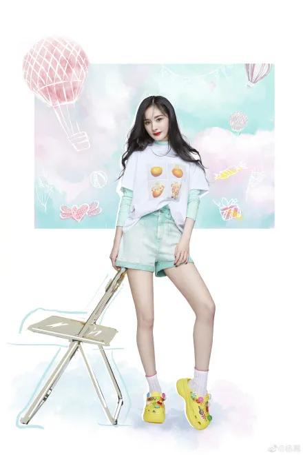 洞洞鞋zara,丑到洞洞鞋