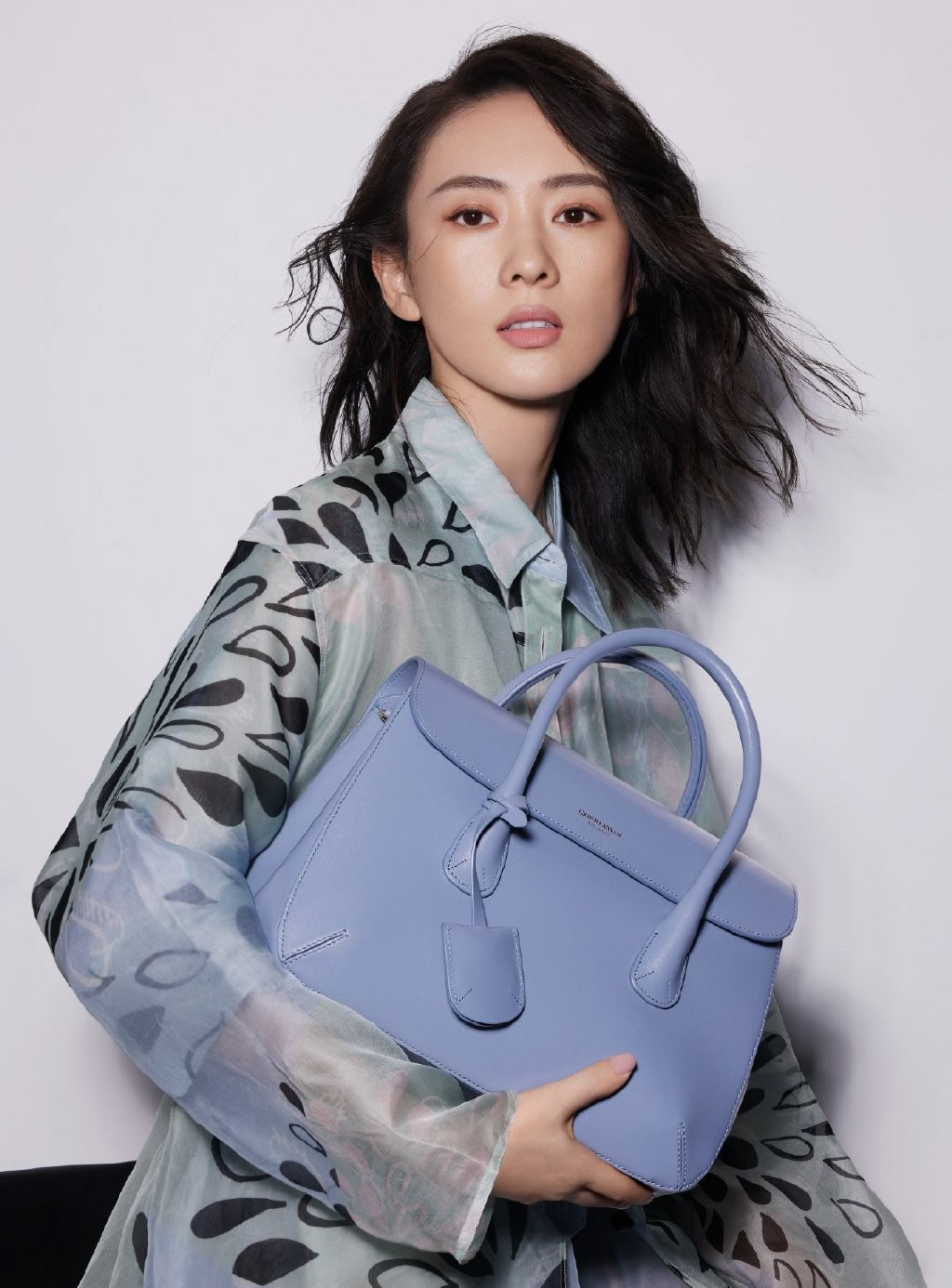 阿玛尼服饰档次高还是手表档次高,阿玛尼是什么档次手表