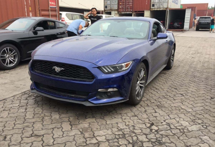 从22.97万降到7万多的车,新款2.3t野马沉浸式体验