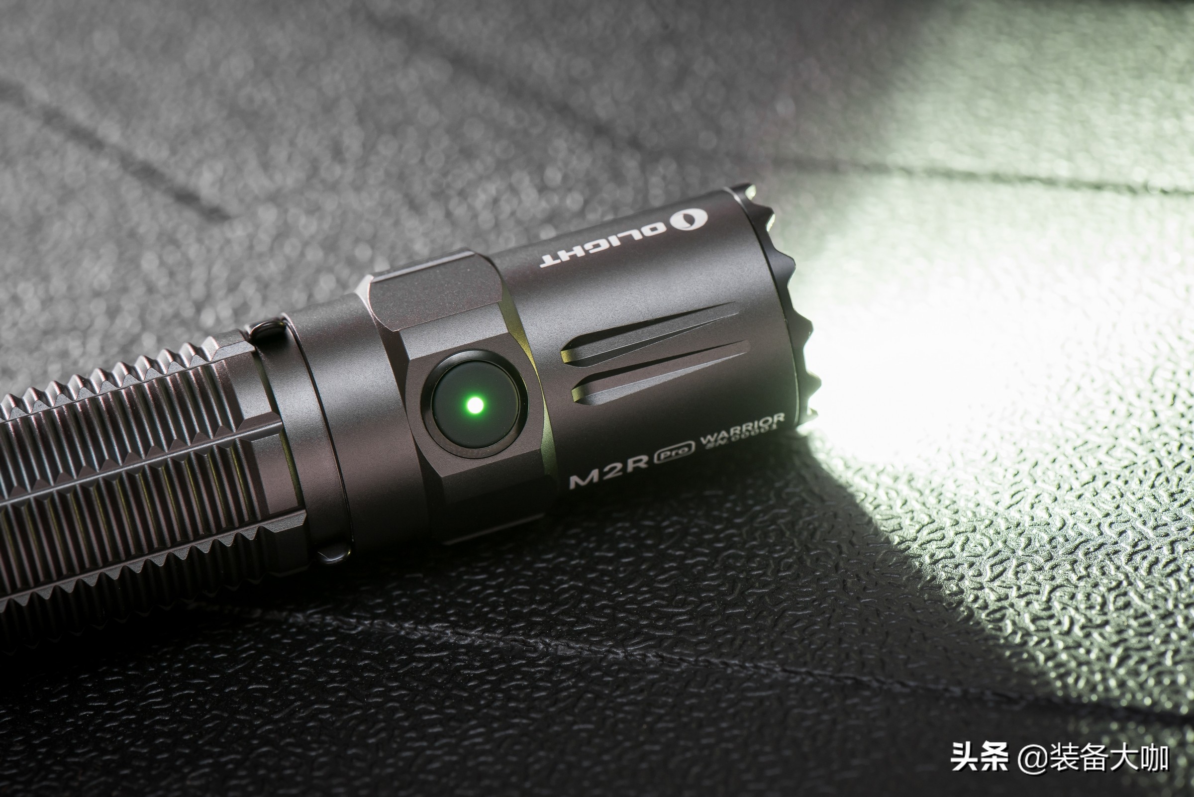 照明多面手——OLIGHTM2RPRO武士手电评测