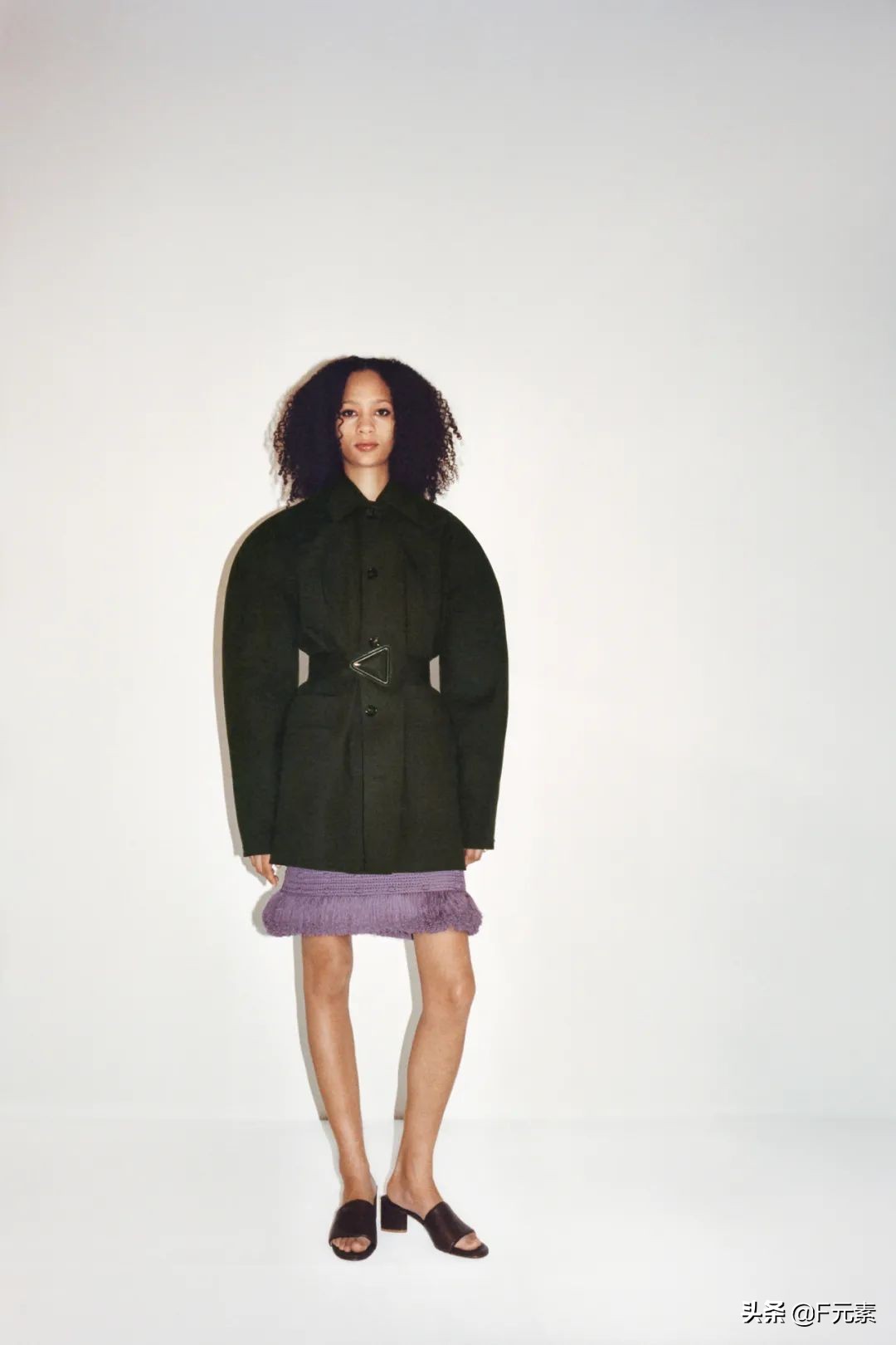 雕刻面料，BV不止有编织：BottegaVeneta2021度假系列