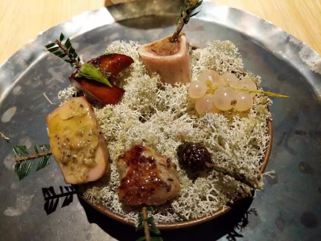 世界第一餐厅NOMA:“有什么吃什么”的能耐和“改变世界”的勇气