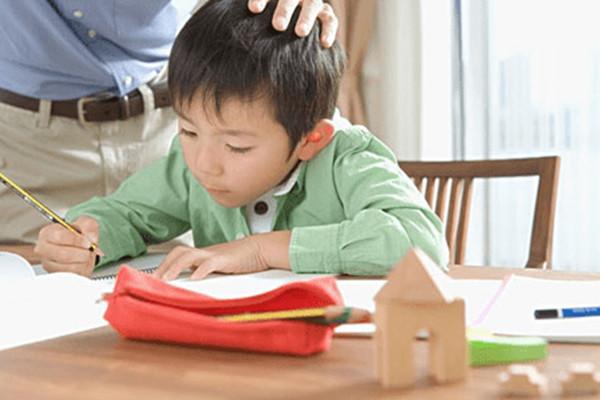 想开发孩子智力学啥最好,发掘孩子学习潜能的最好方法