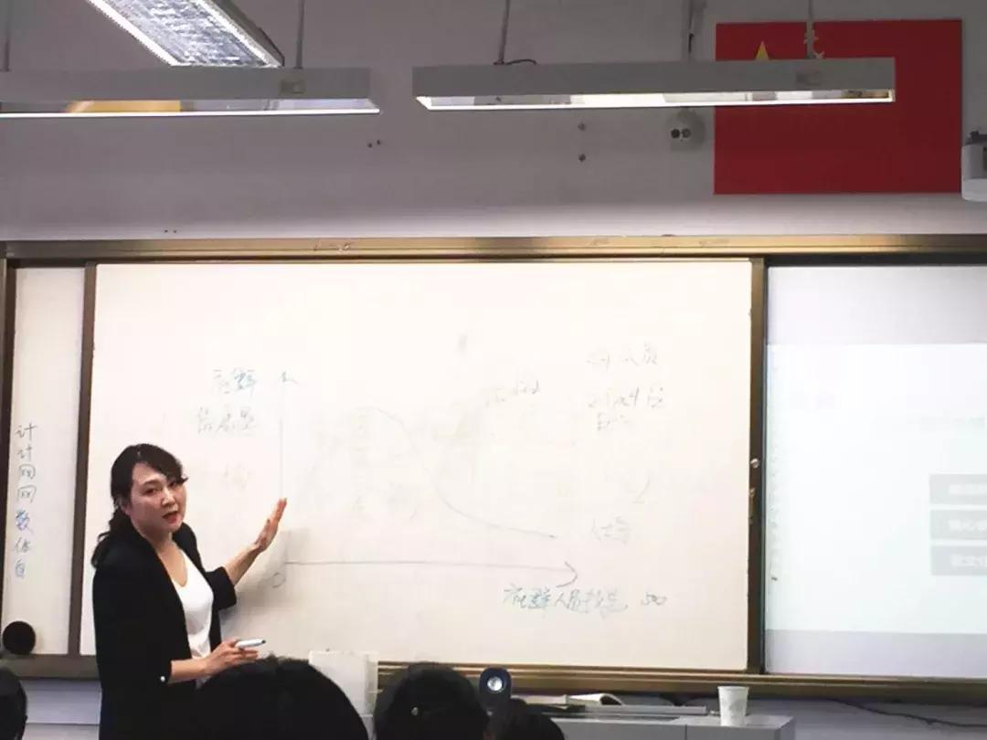 玩一玩微信群，就能月入10万？社群营销了解一下