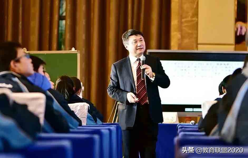 江苏一中学,2020年高三本科率100%,校长一席话引热议