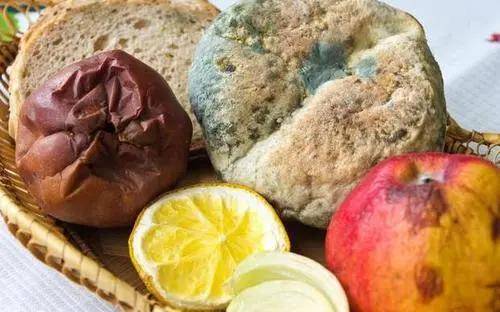 吃坏肚子上吐下泻之后怎么办,吃东西坏肚子上吐下泻怎么办