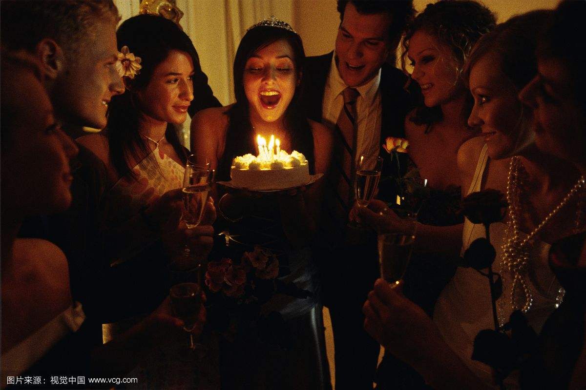 生日不快乐的伤感说说,今天是你的生日我要祝你天天快乐