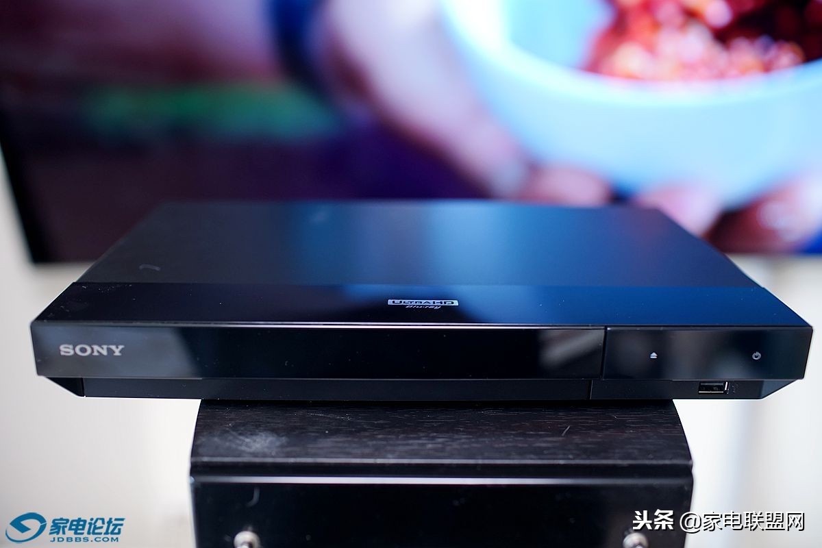 索尼蓝光ax700与x800m2哪个好 (索尼4k蓝光x700)
