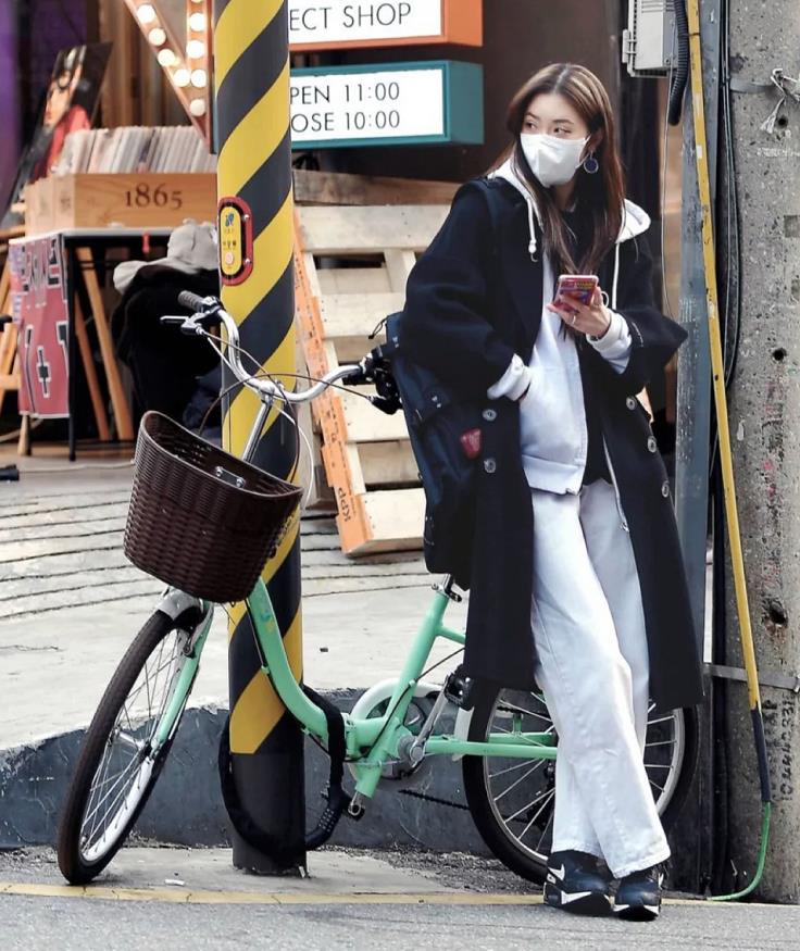 2020韩国时尚穿搭街拍视频,韩国穿搭冬季街拍