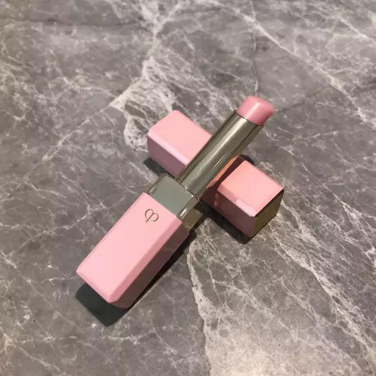 适合学生党的变色唇膏颜值高,变色唇膏学生素颜