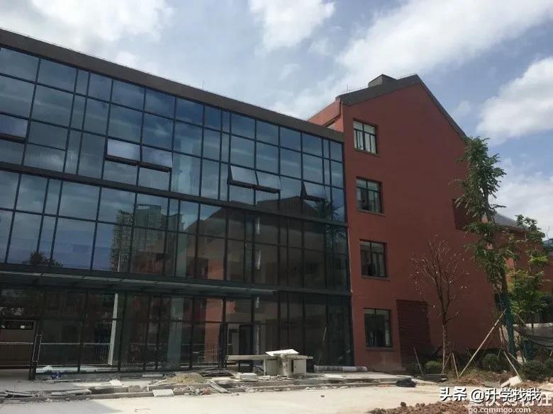 重庆探校|还有12天开学，我去逛了一圈新修的石子山学校