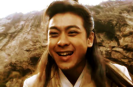 慕容复是天龙八部最可怜的人,慕容复被段誉打后自尽了吗