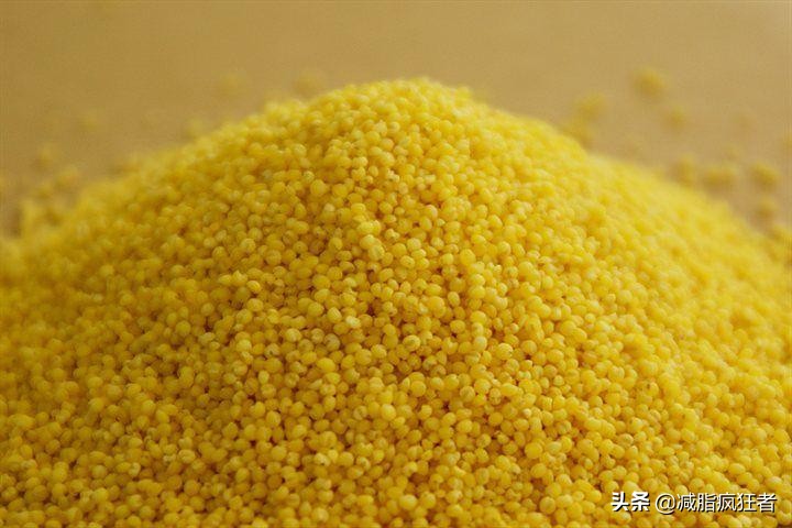 碳水是否有助于减肥,碳水是减肥人士的大敌是这样吗