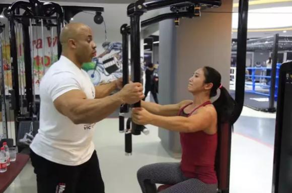 椹竵鍐呭吂鍋ョ編濂ヨ禌灞曠ず,鍋ョ編椹竵鍐呰尐