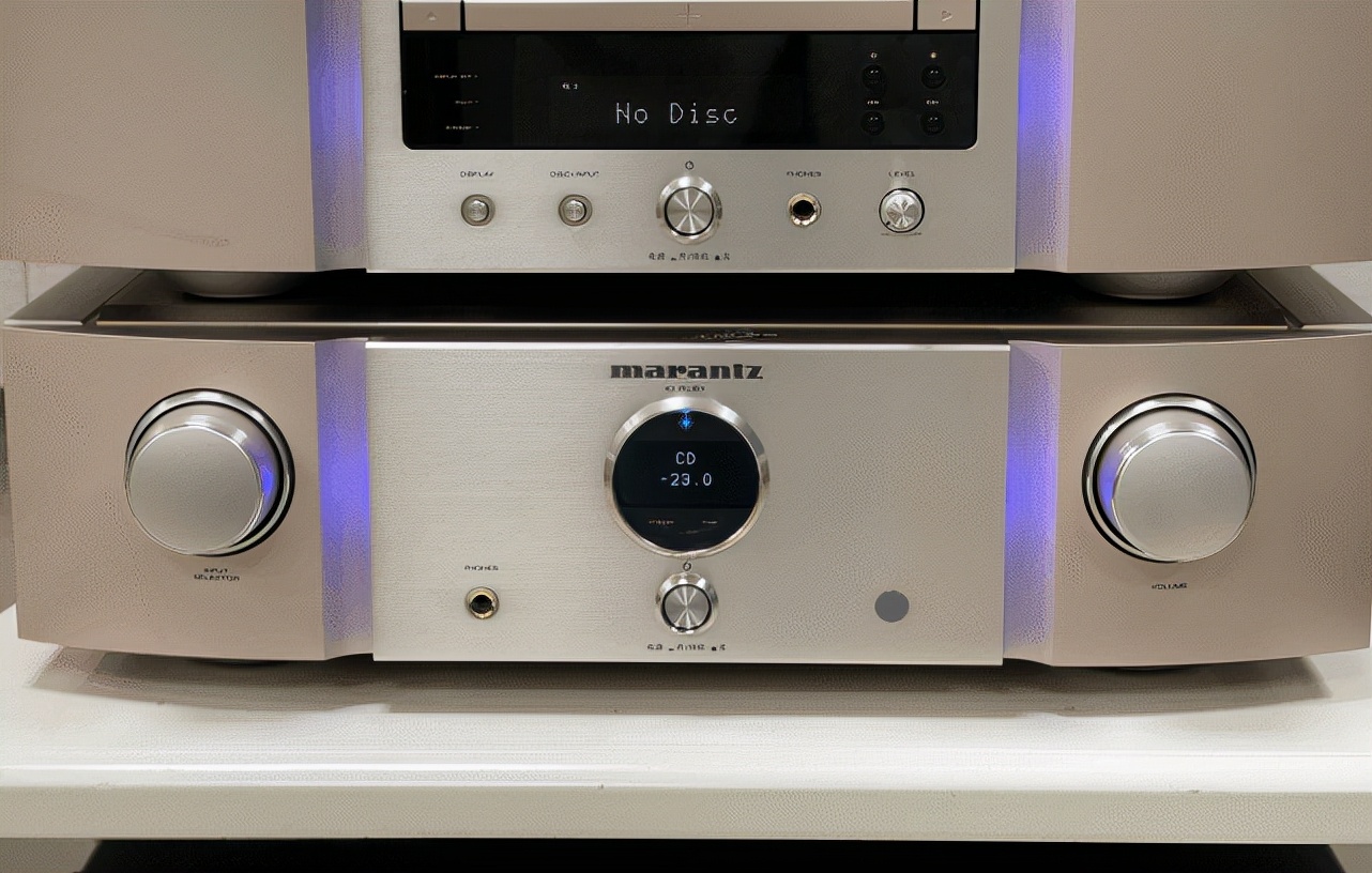 站在旗舰组合的基础上：马兰士SACD*放播**机、合并式功放红宝石套装