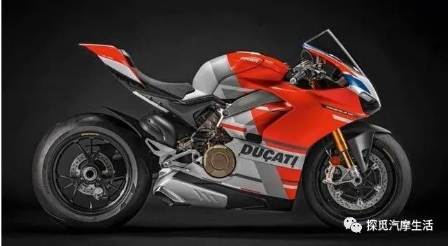 宝马s1000rr碟中谍8分钟,宝马bmws1000rr摩托车黑色