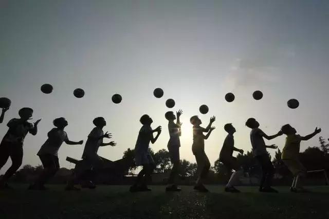 校园足球200亿,200亿投资校园足球