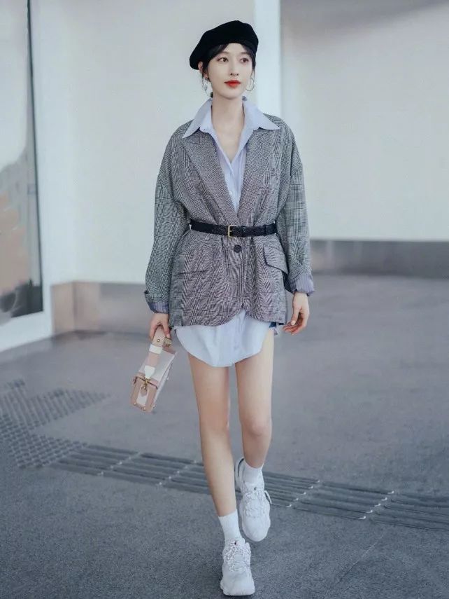 今年流行的露脚袜,是不是现在都流行穿长袜不露脚踝