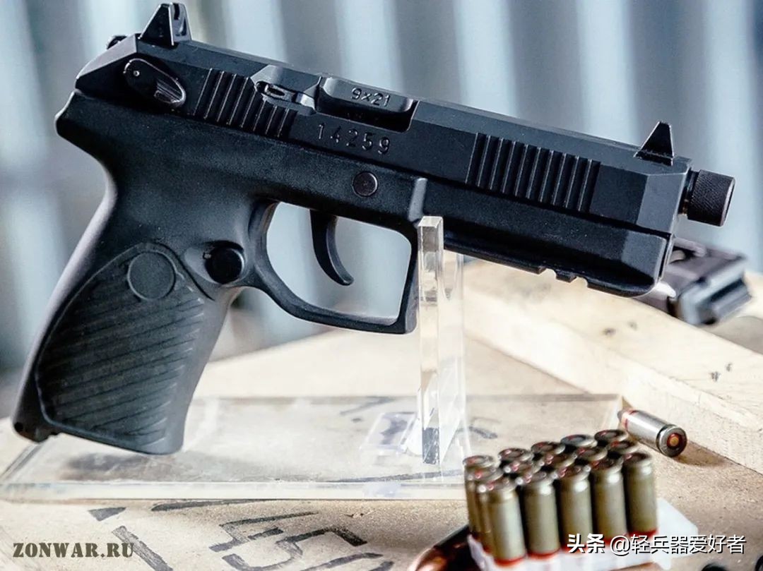 俄罗斯巨蟒手枪,俄罗斯蟒蛇手枪与斑蝰蛇手枪