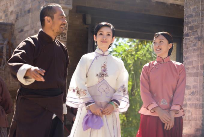 王新军秦海璐虐心片段,秦海璐是怎么和王新军走到一起的