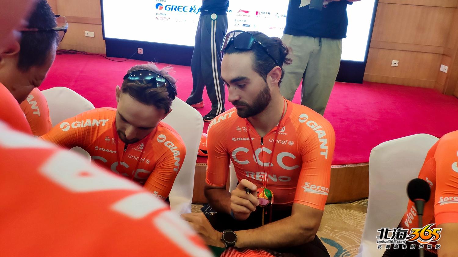 零距离接触环广西明星车手,个个一米八五,人靓身材好(多图)