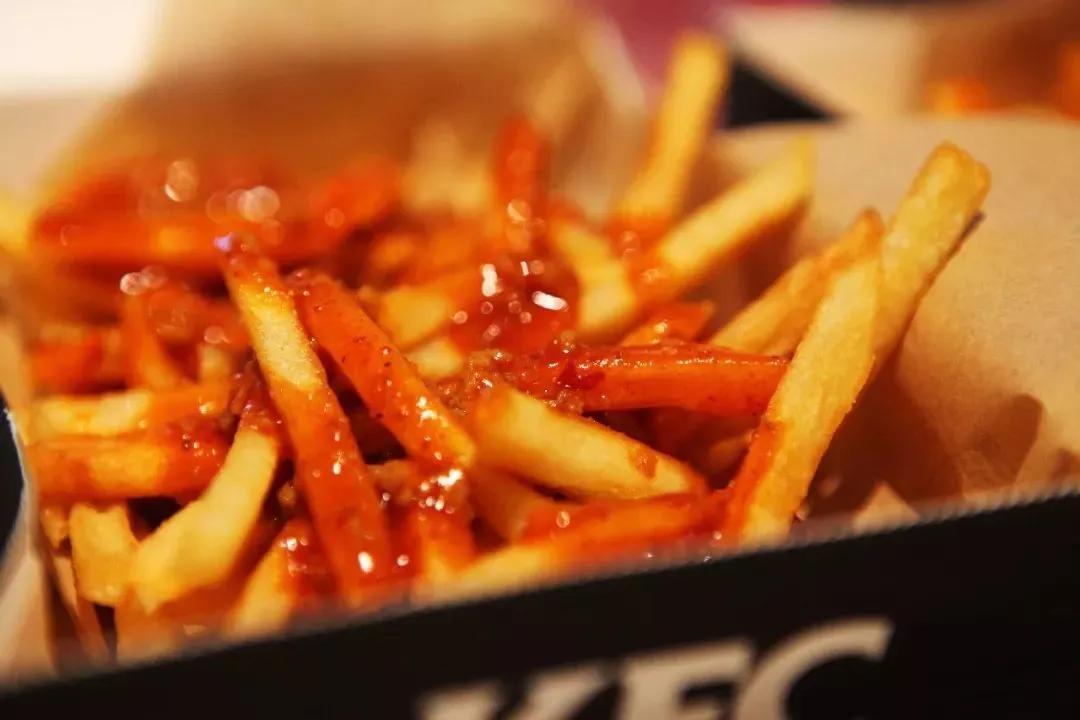 爱闻汽油味和油漆味,爱闻汽油味缺啥