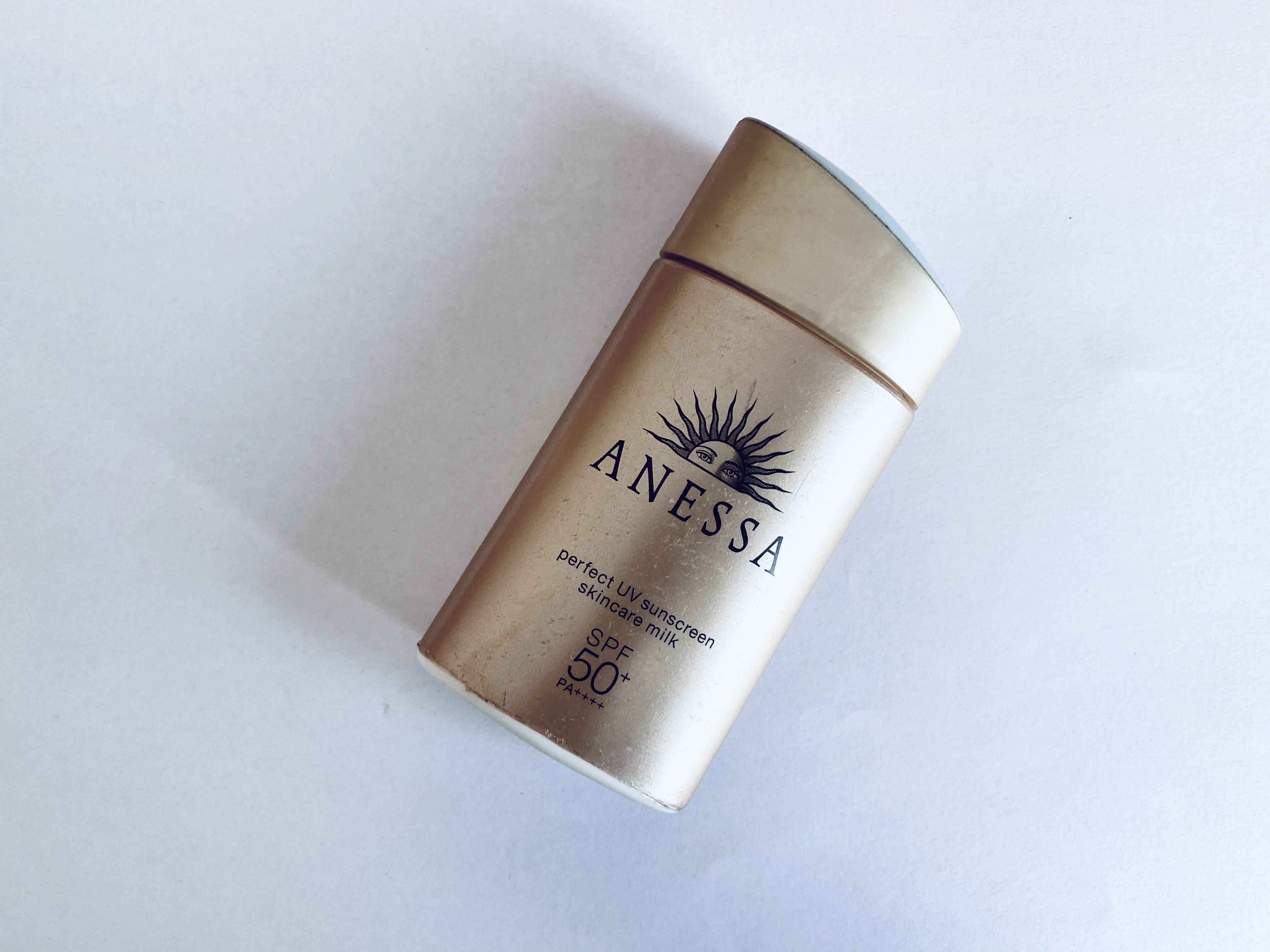 公认防晒效果超好的4款防晒霜,十大公认好用的清爽防晒霜