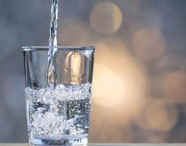 为什么女性过了45岁，身上会伴有一股“臭味”？看完涨知识了