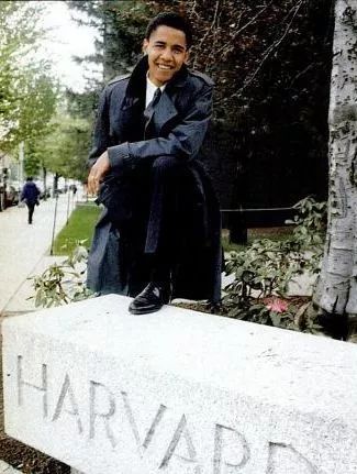 奥巴马狂怼特朗普,特朗普发文回击奥巴马