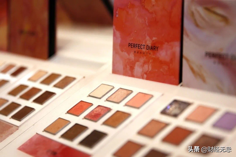 100元口红用60元推广，“中国欧莱雅”活该不赚钱？