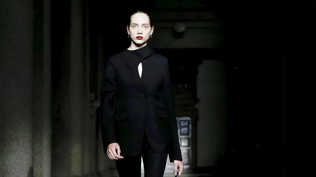 学会设计感穿搭,如何廉价又能穿出高级感