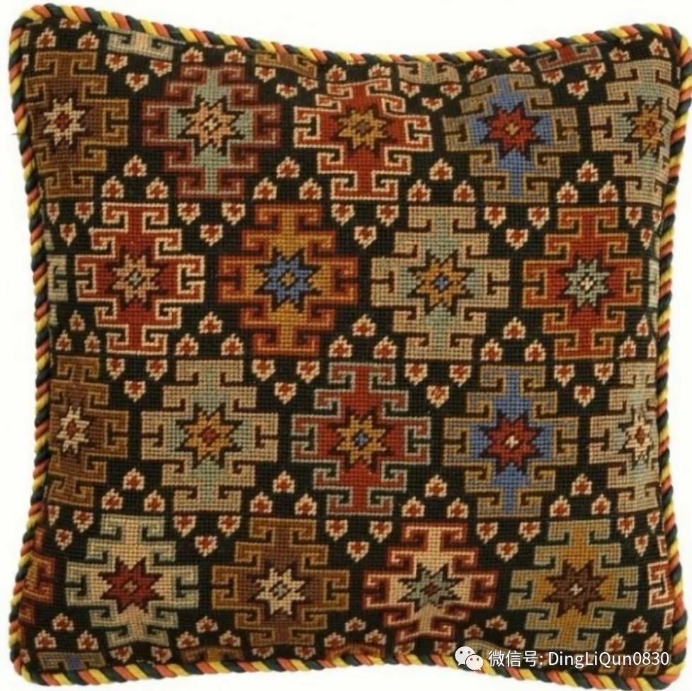 绣好的十字绣抱枕,十字绣新款圆形抱枕图案大全