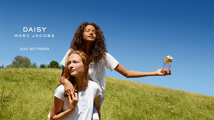 李宇春周冬雨黄渤,李宇春周冬雨礼服造型