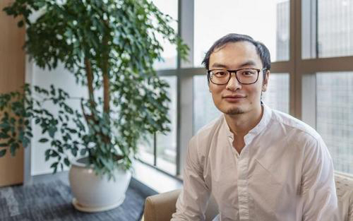 大疆创始人汪滔玩无人机,大疆无人机创始人汪滔本科