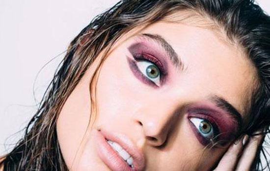 四色珠光眼影带刷子,画眼影的刷子是哪个